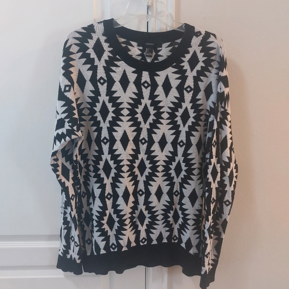 Forever 21 Black and White Longsleeve Pullover Sweater Size Large. - Picture 10 of 10